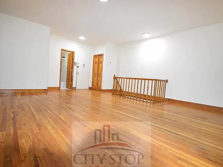 49 W 74th St #1R — Photo 1