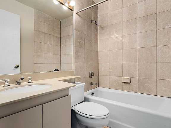 5th image of 330 E 75th St APT 10D