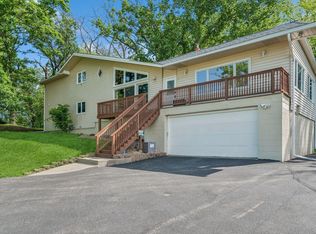 18400 Kenwood Trl, Lakeville, MN 55044