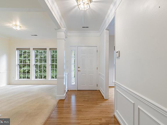 3rd image of 1301 Jade Ct #4