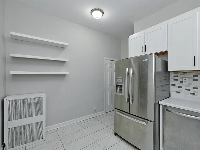 618 E 50th Pl #1 — Photo 11