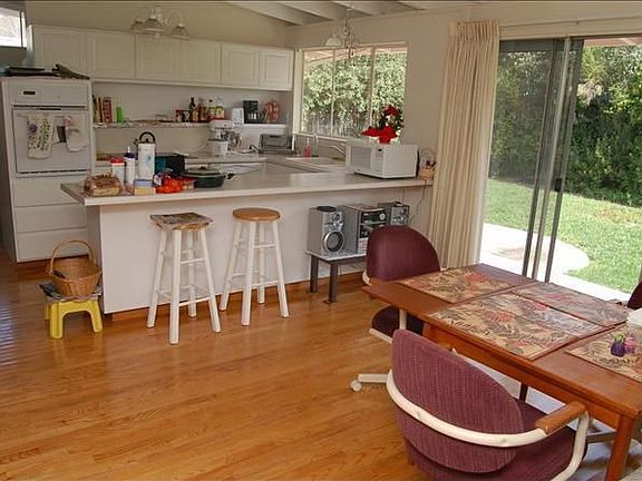 3rd image of 3647 Evergreen Dr
