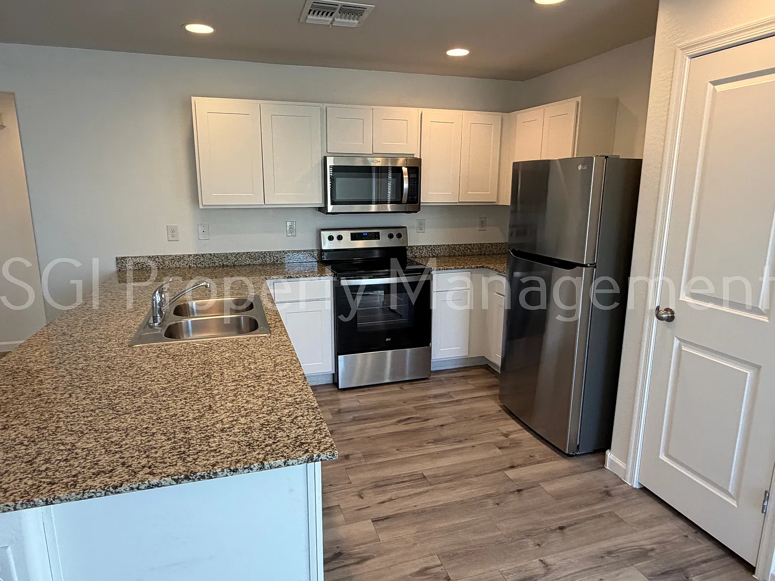 Casa Vista home ready for move in — Photo 3