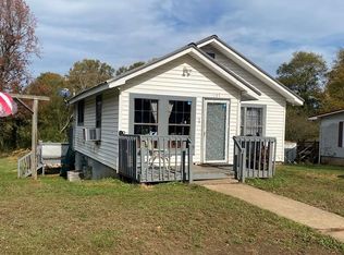 137 Bellvue St, Forest City, NC 28043