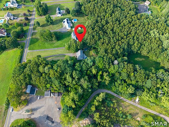 5th image of 119 Windsorville Road