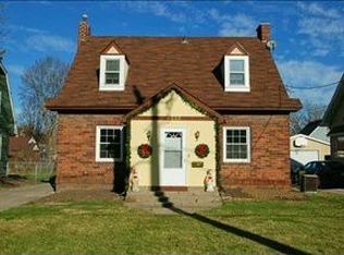 4225 Hickman Rd, Des Moines, IA 50310