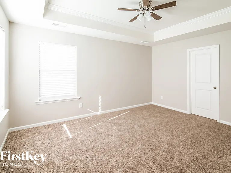 105 Sugeree Dr — Photo 8
