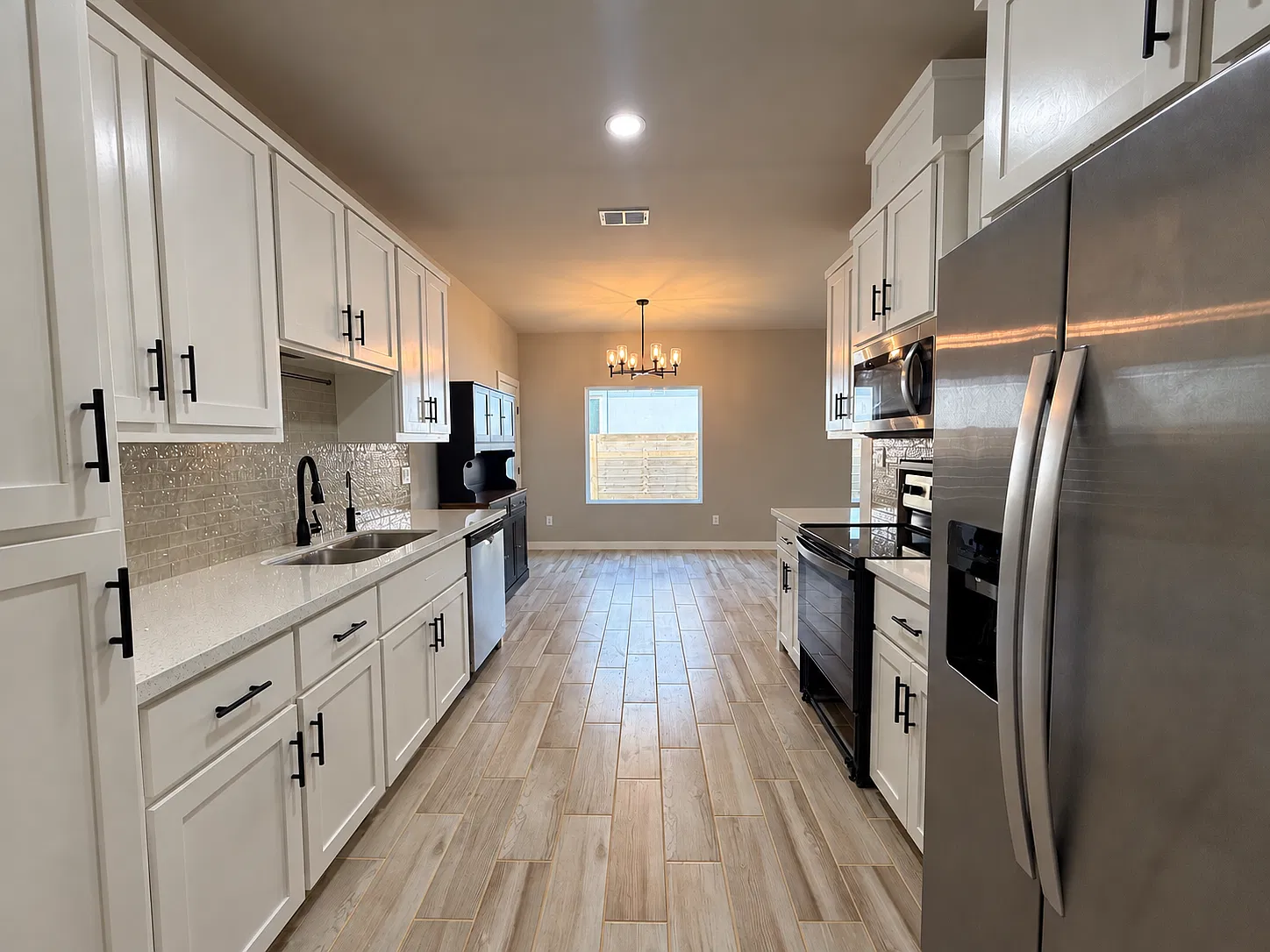 4 bed, 1523 sqft, $2,300 — Photo 4
