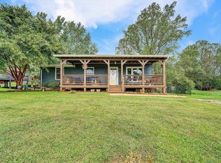 1057 Eaffa Ln, Vinton, VA 24179