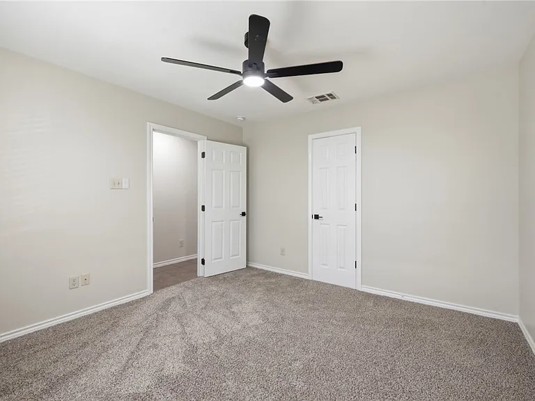 3840 Oldenburg Ln — Photo 22