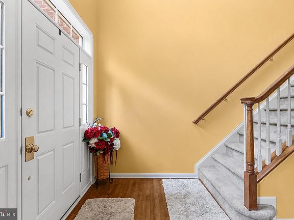 5th image of 5777 Waterloo Bridge Cir