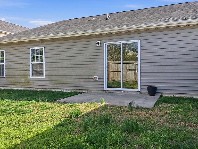 3916 Sabre Ln NW — Photo 6