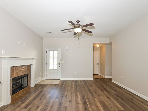 5th image of 2733 Sapper Ln