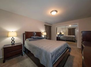 4975 Comstock St, Commerce Township, MI 48382