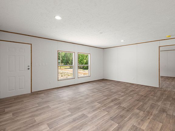 3rd image of 1338 Mulberry Rd