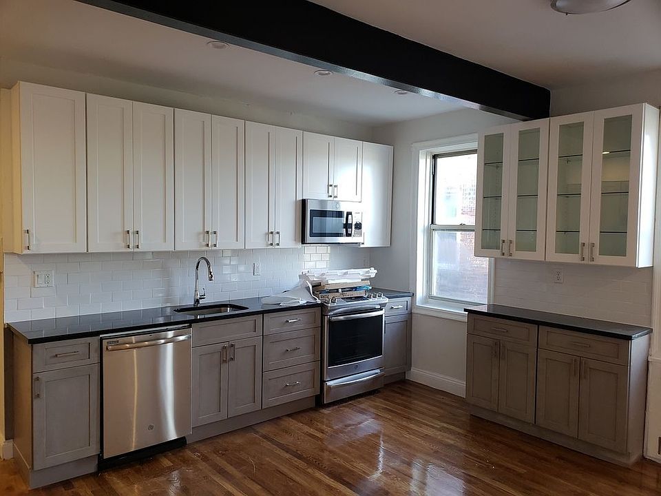 1st image of 580 E 17th St APT 6A