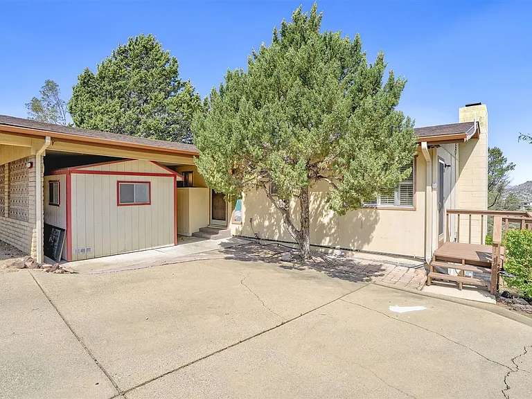 2270 Sandia Dr — Photo 3