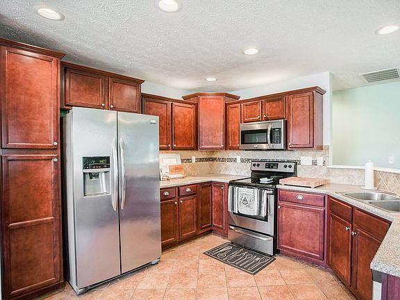 5th image of 3210 Bunting Ln