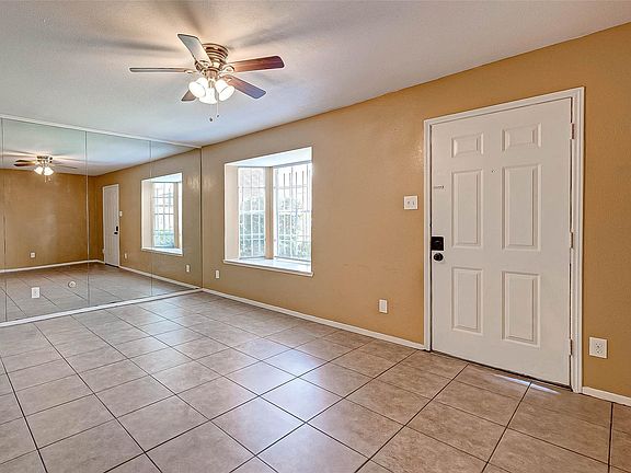 4th image of 1031 Willow Oaks Cir
