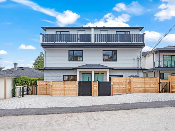 4855 Venables St #5, Burnaby, BC V5C 3A9