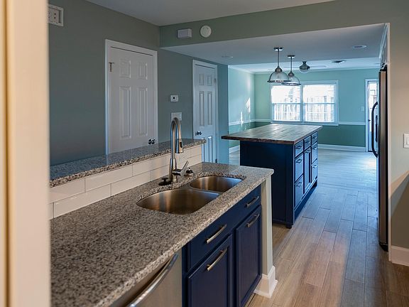 4th image of 3000 Golden Rd APT 29