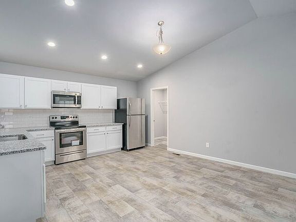 4th image of 3065 N Sedge Wren Dr SW
