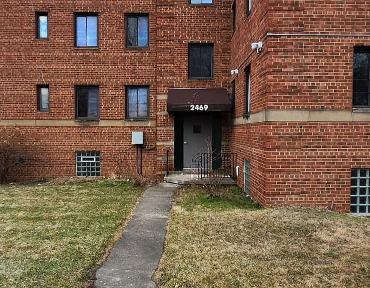 Noble Place — Photo 2