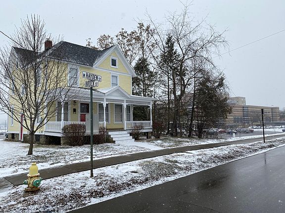 Street view near clinic / hospital