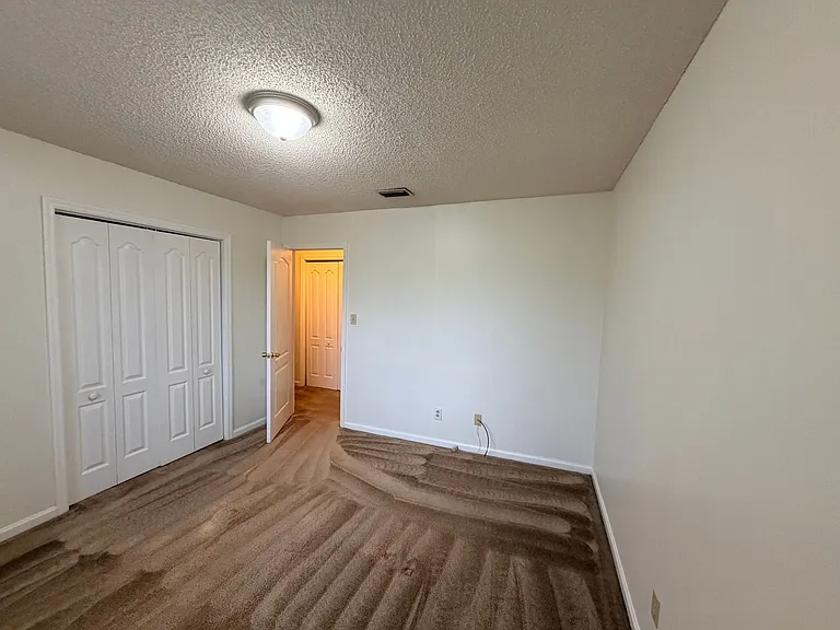 4109 Northlake Dr — Photo 14