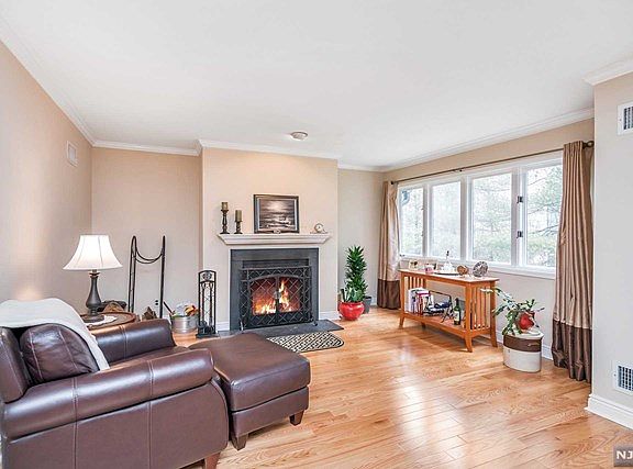 2nd image of 38 N Peach Hill Ct #38