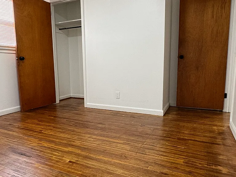 714 Avondale Rd — Photo 9