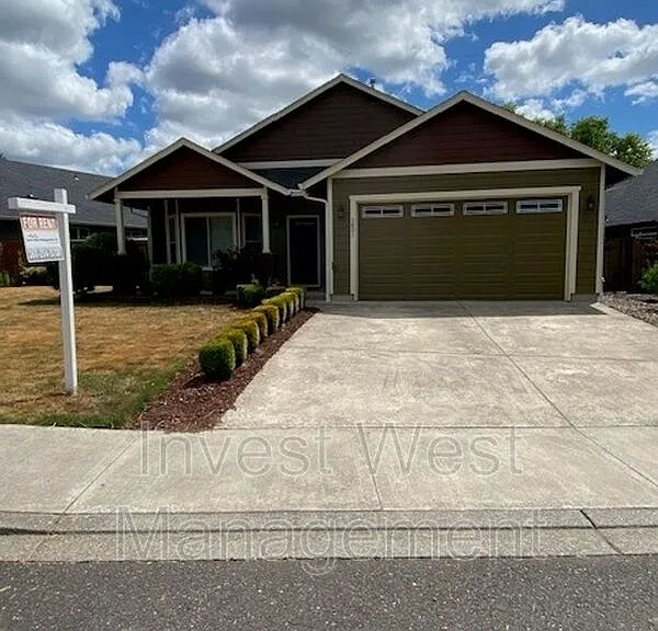 1801 NE 16th Way — Photo 1
