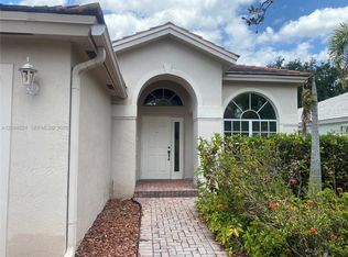 1315 NW 143rd Ave, Pembroke Pines, FL 33028