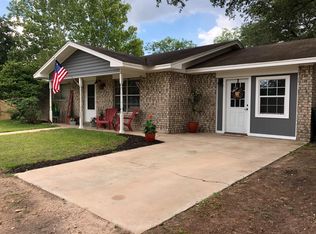 524 W 6th St, Yorktown, TX 78164