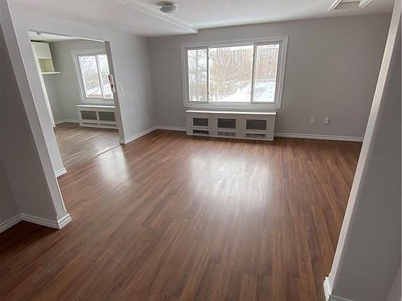 4th image of 70 Grandview St #3
