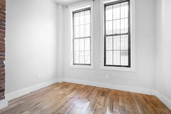 Rented by Brick&Mortar | media 50