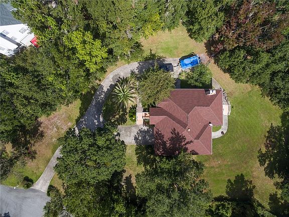 5th image of 121 Winton Dr