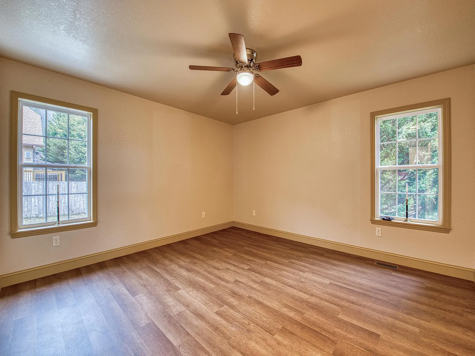 2 bed, 1541 sqft, $2,300 — Photo 2