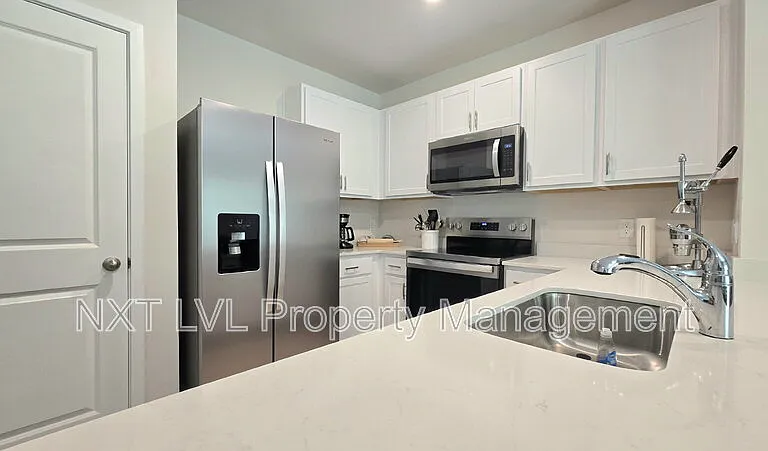 8369 Everly Preserve Dr — Photo 7