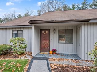 11 Essex Green Ct, Merrimack, NH 03054