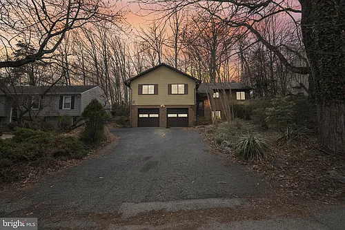 2815 Northwind Rd Photo 1