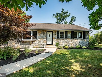 817 N Limerick Rd, Schwenksville, PA, 19473
