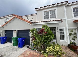8467 SW 22nd St, Hollywood, FL 33025