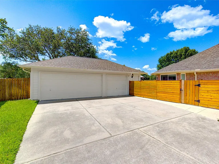 14323 Rosehill Estates Ln — Photo 5