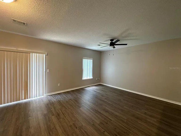 2127 Tom St #2127 — Photo 33
