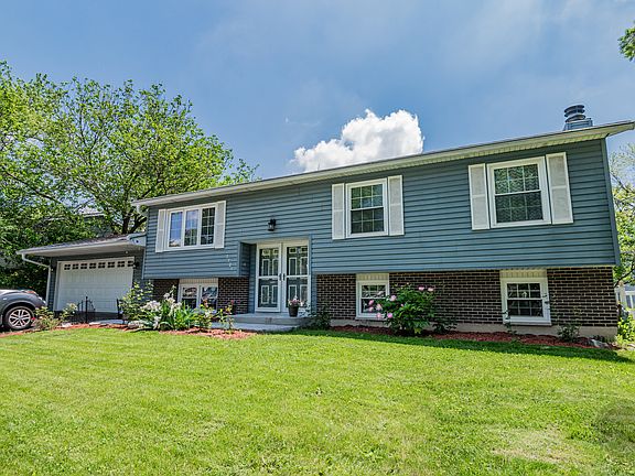 2nd image of 7721 Knotty Pine Ct