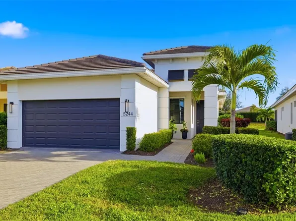 5244 Barnett Cir, Lakewood Ranch, FL 34211