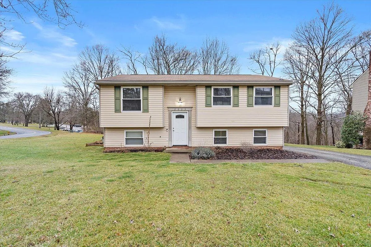 2633 Fox Chase Ct photo 1