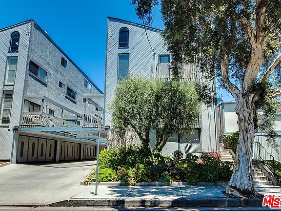 3rd image of 2615 6th St #7