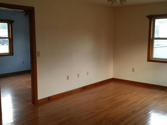 5th image of 362 Phipps Cir